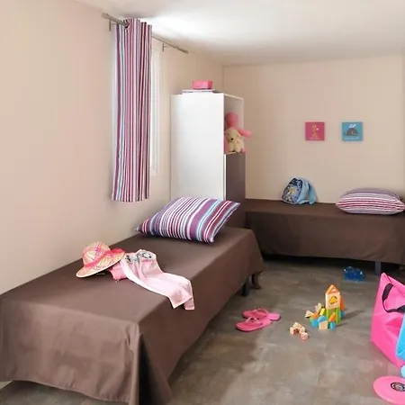 キャンプ場 Paradis Domaine Oyat