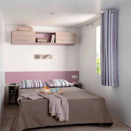 キャンプ場 Paradis Domaine Oyat 4*