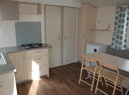 Paradis Domaine Oyat キャンプ場 Le Fenouiller