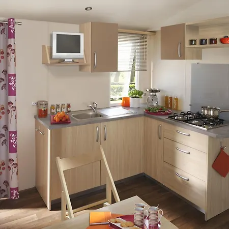 キャンプ場 Paradis Domaine Oyat Le Fenouiller