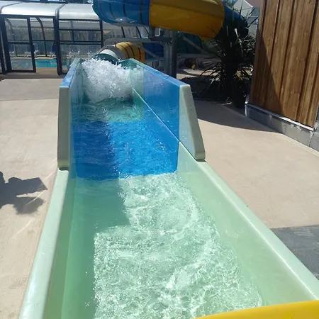 Paradis Domaine Oyat 4*