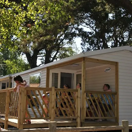 Paradis Domaine Oyat 4* Le Fenouiller