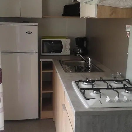 キャンプ場 Paradis Domaine Oyat Le Fenouiller