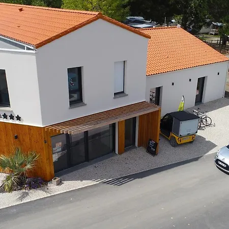 Paradis Domaine Oyat 4* Le Fenouiller