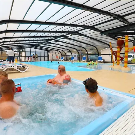 Paradis Domaine Oyat キャンプ場