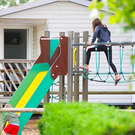 キャンプ場 Paradis Domaine Oyat