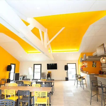 Paradis Domaine Oyat Campeggio 4*