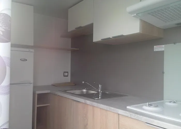 Κάμπινγκ Paradis Domaine Oyat Le Fenouiller