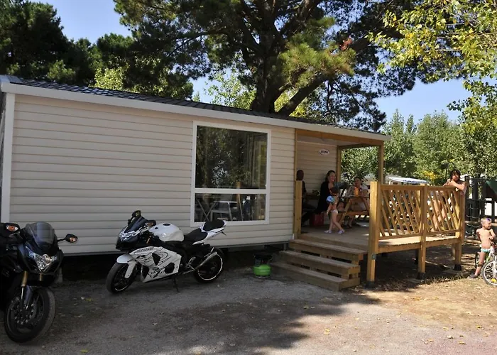 Paradis Domaine Oyat Κάμπινγκ